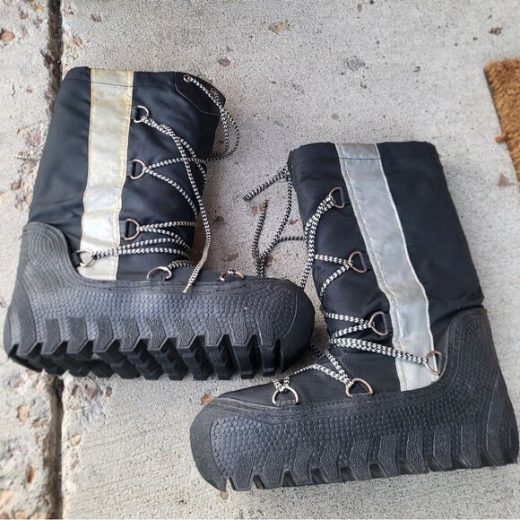 Vintage Silver Black Platform Spice Girls Moon Snow Boots Size 9/10 - Picture 1 of 11